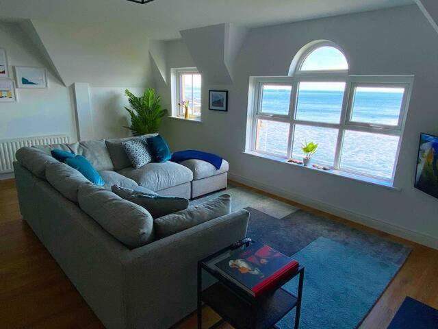 Sound Of The Sea - Penthouse In Portrush Apartment Exterior foto
